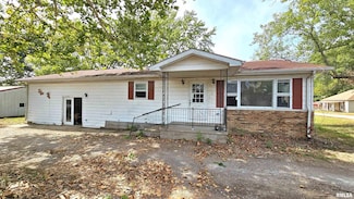 518 Fife St, Carrier Mills, IL 62917