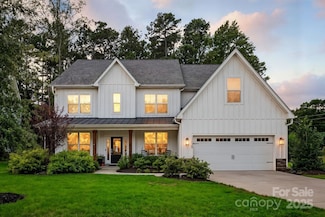 11228 Wooded Saddle Rd, Charlotte, NC 28216