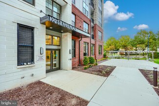 100 Saint Ives Place Unit 203, Oxon Hill, MD 20745