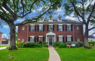3510 S Lake Village Dr, Katy, TX 77450