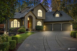 17911 50th St E, Lake Tapps, WA 98391