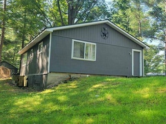 4233 Gilding Rd, Beaverton, MI 48612