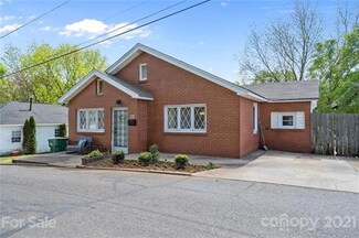 387 Woodlawn Ave, Cramerton, NC 28032