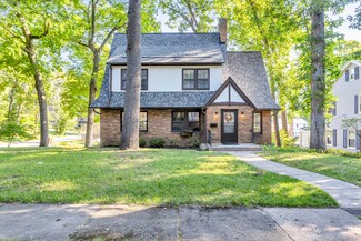 908 Brighton Rd, Jackson, MI 49203