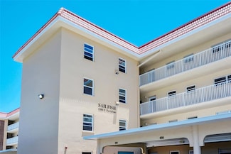 1300 N Portofino Dr Unit 305, Sarasota, FL 34242