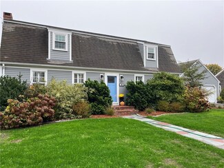 18 Acacia Rd, Bristol, RI 02809