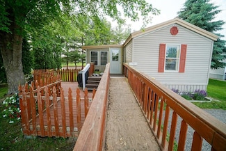 134 Attewell St Unit 54, Mauston, WI 53948