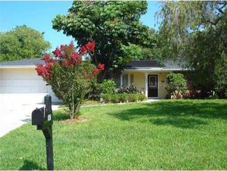 547 Chevy Chase Dr, Sarasota, FL 34243
