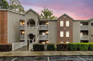 698 Bartons Landing Place Unit 2, Fayetteville, NC 28314