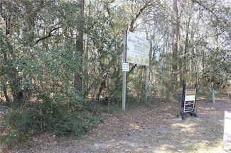 19214 Country Club Ln, Hammond, LA 70401