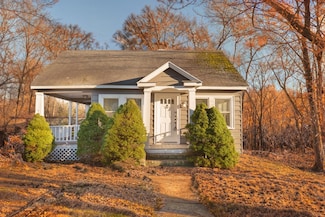 72 Pond St, Ashland, MA 01721