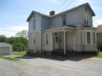68 Beaver St, New Brighton, PA 15066