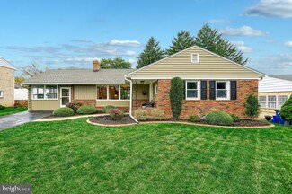 14 Colgate Dr, Camp Hill, PA 17011
