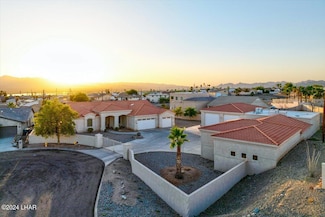 2145 Malahini Ln, Lake Havasu City, AZ 86404