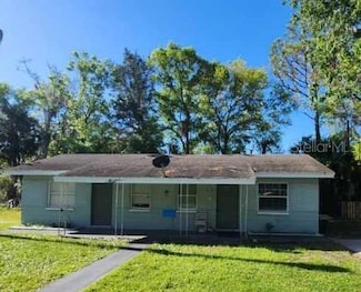524 NE Crystal St, Crystal River, FL 34428