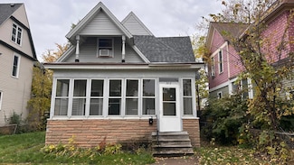 326 Fuller Ave, Saint Paul, MN 55103