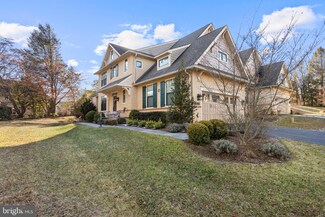 108 Traymore Ln, Rose Valley, PA 19063