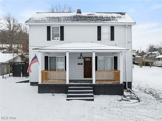 37 Shields Ln, Adena, OH 43901