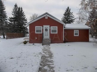 135 2nd St SW, Newfolden, MN 56738