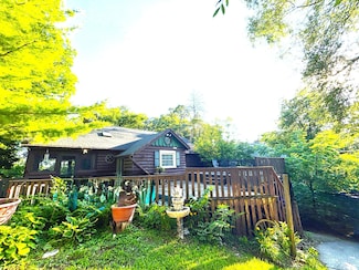 30215 Forest Dr, Burlington, WI 53105