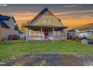 123 S Ocean St, Rockaway Beach, OR 97136