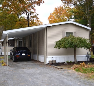 347 Diane Ln, Fort Edward, NY 12828