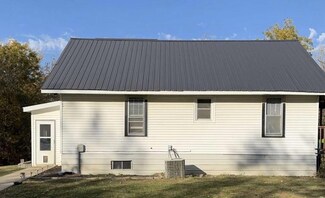 706 Old Highway 6 N A, Jamesport, MO 64648