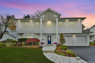 11 Joy Dr, New Hyde Park, NY 11040