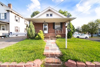 632 King George Rd, Fords, NJ 08863