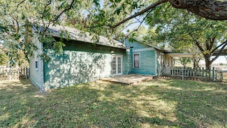 1107 E Burnett St, Ennis, TX 75119