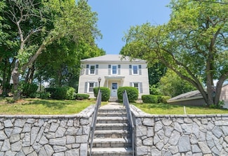73 Sladen St, Dracut, MA 01826