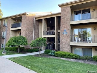 2605 Greenstone Blvd Unit 210, Auburn Hills, MI 48326
