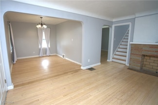 7811 Snow Rd, Cleveland, OH 44129