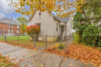 4450 Military St, Detroit, MI 48210