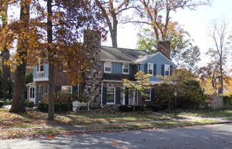 2021 Forest Park Blvd, Fort Wayne, IN 46805