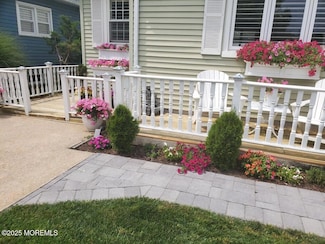 213 Laurel Ct, Point Pleasant Beach, NJ 08742