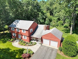 82 Knollwood Dr, Longmeadow, MA 01106