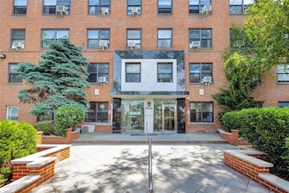 99-40 63rd Rd Unit 9Z, Rego Park, NY 11374