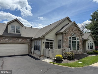 61 Legacy Oaks Dr Unit 62, Richboro, PA 18954