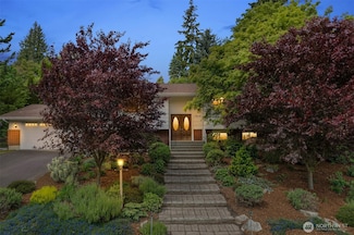 12610 SE 27th St, Bellevue, WA 98005