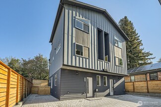 838 NW 58th St, Seattle, WA 98107
