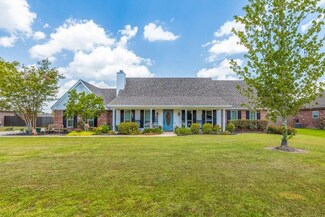 1908 N Michael Square, Lake Charles, LA 70611