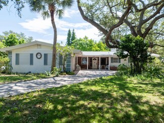 705 N Riverside Dr, Indialantic, FL 32903