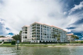 4717 Dolphin Cay Ln S Unit 301, Saint Petersburg, FL 33711