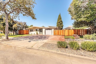 697 Lakewood Dr, Sunnyvale, CA 94089