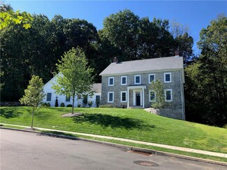 288 Mc Bride Ln, Breinigsville, PA 18031
