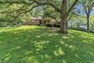 208 Vaughns Gap Rd, Nashville, TN 37205