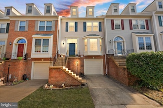 7057 Kings Manor Dr, Alexandria, VA 22315