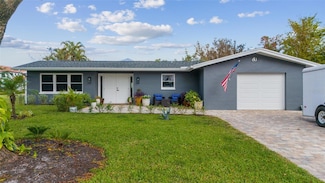1121 Vesper Dr, Fort Myers, FL 33901