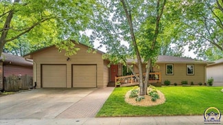 1121 Cynthia St, Lawrence, KS 66049